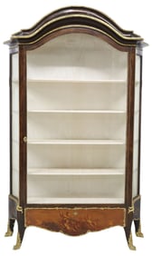 FRENCH LOUIS XV STYLE PAINTED VITRINE/ DISPLAY CABINET