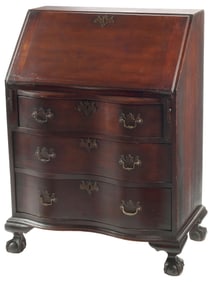 CHIPPENDALE STYLE MAHOGANY SLANT-FRONT BUREAU