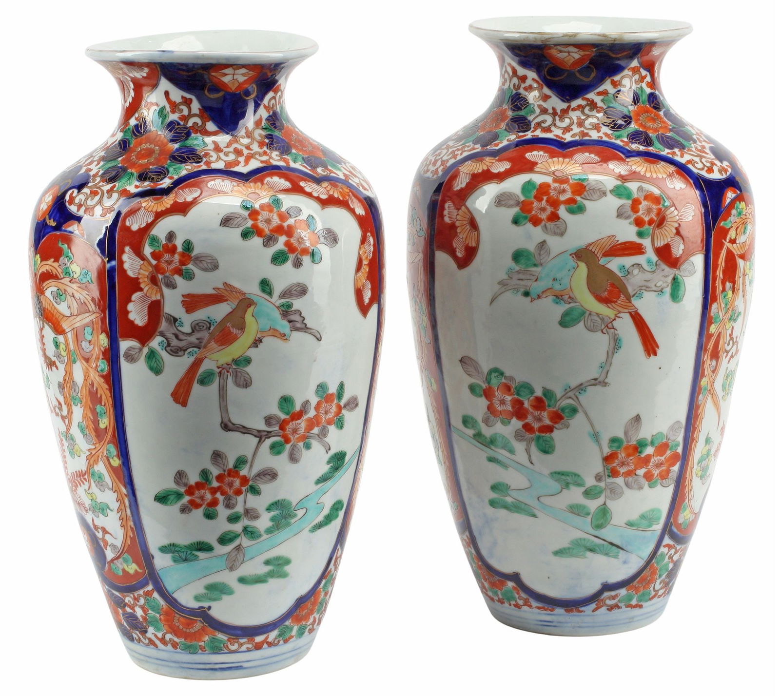 (2) JAPANESE MEIJI PERIOD IMARI PORCELAIN VASES (1 of 5)
