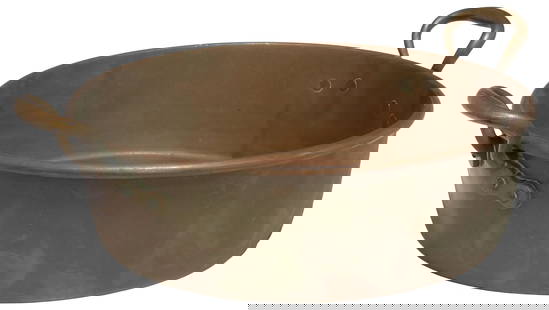 LARGE ENGLISH VICTORIAN COPPER HANDLED PAN: Large English Victorian copper pan, late 19th c., having dual side handles, approx 7&quot;h, 20 7/8&quot;w, 16 5/8&quot;d, 8lbs