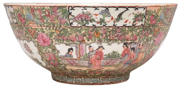 CHINESE CANTON FAMILLE ROSE PORCELAIN MANDARIN BOWL