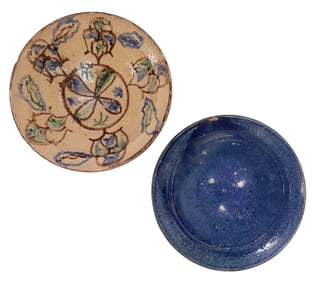 (2) TIN-GLAZED EARTHENWARE POTTERY FOOTED BOWLS