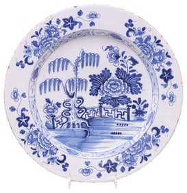DELFT CHINOISERIE BLUE & WHITE CHARGER, 18TH C.