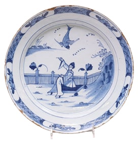 ENGLISH DELFT CHINOISERIE BLUE & WHITE PLATE, 18TH C.