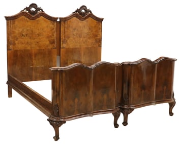 (2) ITALIAN VENETIAN FIGURED WALNUT BEDS EN ARBALETE