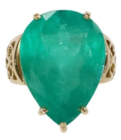 ESTATE 14KT YELLOW GOLD & 25.10CT PEAR-SHAPED EMERALD RING
