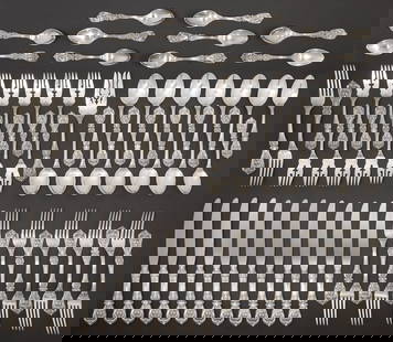 (61) REED & BARTON 'FRANCIS I' STERLING SILVER FLATWARE SERVICE FOR 12: (lot of 61) American sterling silver flatware service, Reed and Barton, in the "Francis I" pattern, a complete service for twelve place settings, including: (12) hollow handle knives, with stainless s