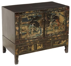CHINESE EXPORT BLACK LACQUERED & POLYCHROMED ALTAR CABINET