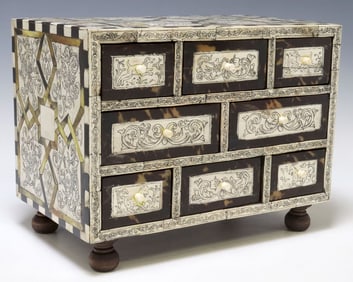 INDO-PORTUGUESE STYLE BONE, SHELL & HORN-INLAID PAPELERIA BOX