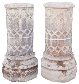 (2) CAST STONE GARDEN PILLARS / PEDESTAL STANDS, 31"H