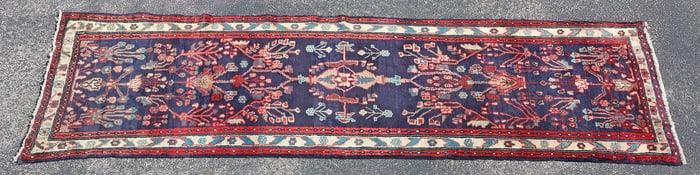 HAND-TIED PERSIAN HAMADAN RUNNER, 11' X 3'5"