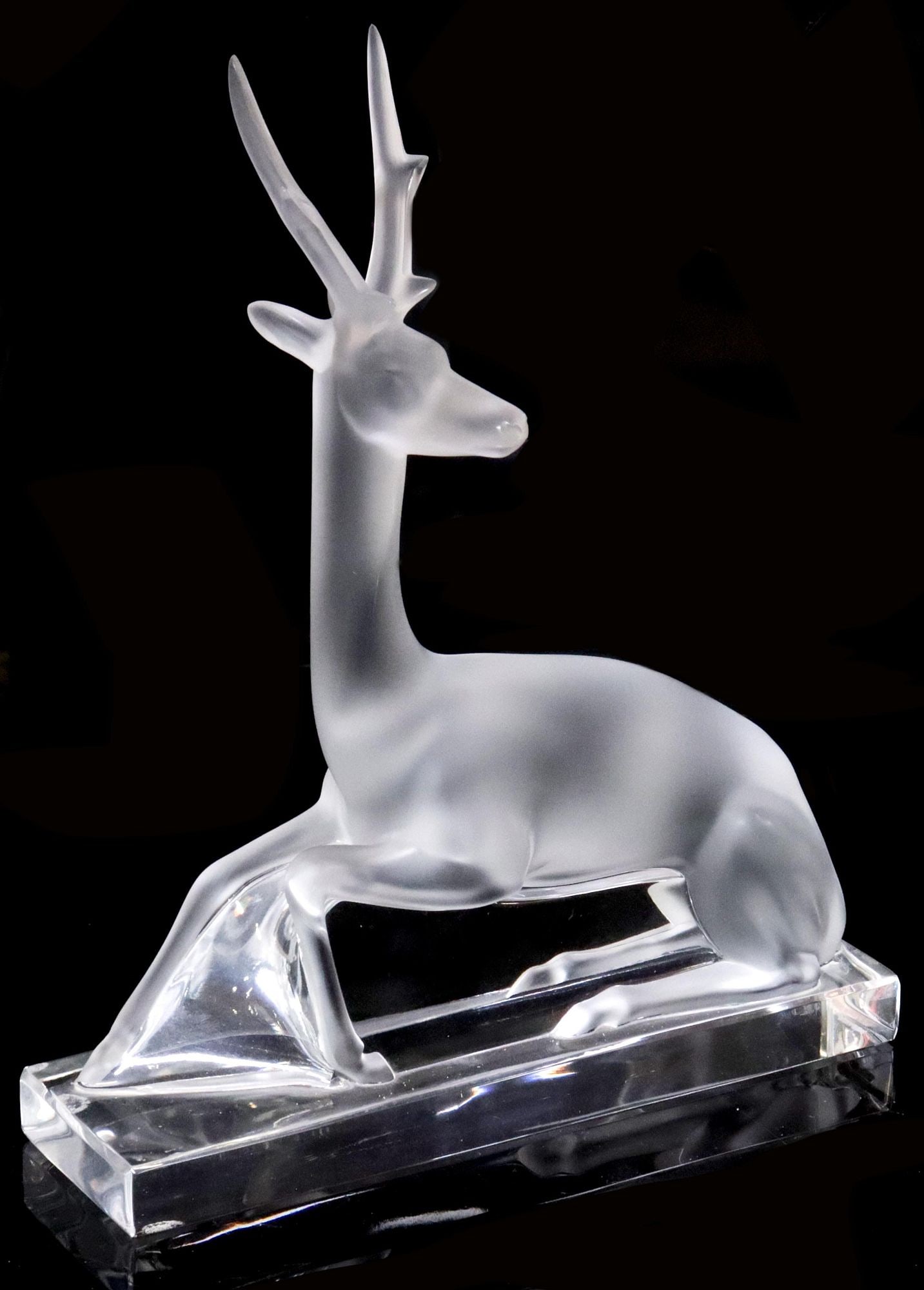 FRENCH LALIQUE FROSTED ART CRYSTAL 'CERF' STAG FIGURE (1 of 5)