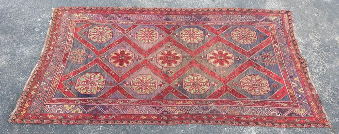 HAND-WOVEN AZERBAIJANI SOUMAK RUG, 11'9" X 6'8"