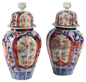 (2) JAPANESE MEIJI PERIOD IMARI PORCELAIN VASES & COVERS