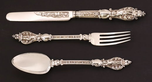 VICTORIAN STERLING SILVER THREE-PIECE CHRISTENING SET