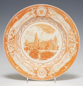 WEDGWOOD UT 'OLD MAIN BUILDING' COMMEMORATIVE PLATE