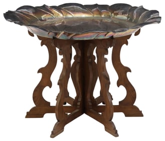 TRAY-TOP COFFEE TABLE