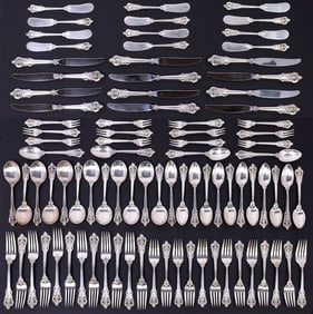 (89) WALLACE 'GRANDE BAROQUE' STERLING SILVER FLATWARE SERVICE