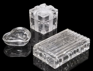 (3) TIFFANY & CO. CRYSTAL TRINKET BOXES, (1) ELSA PERETTI HEART, (1) ATLAS COLLECTION