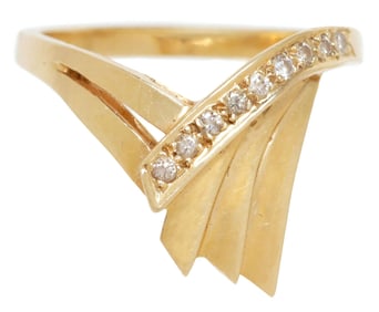ESTATE 14KT YELLOW GOLD & DIAMOND RING