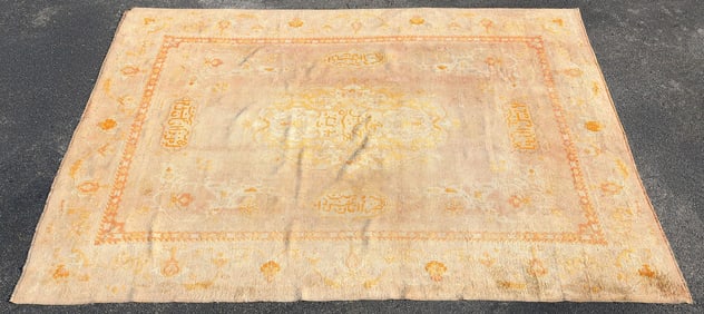 HAND-TIED OUSHAK ESTATE RUG, 12'11" X 10'