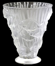 FRENCH LALIQUE FROSTED ART CRYSTAL 'POISSONS' FISH VASE