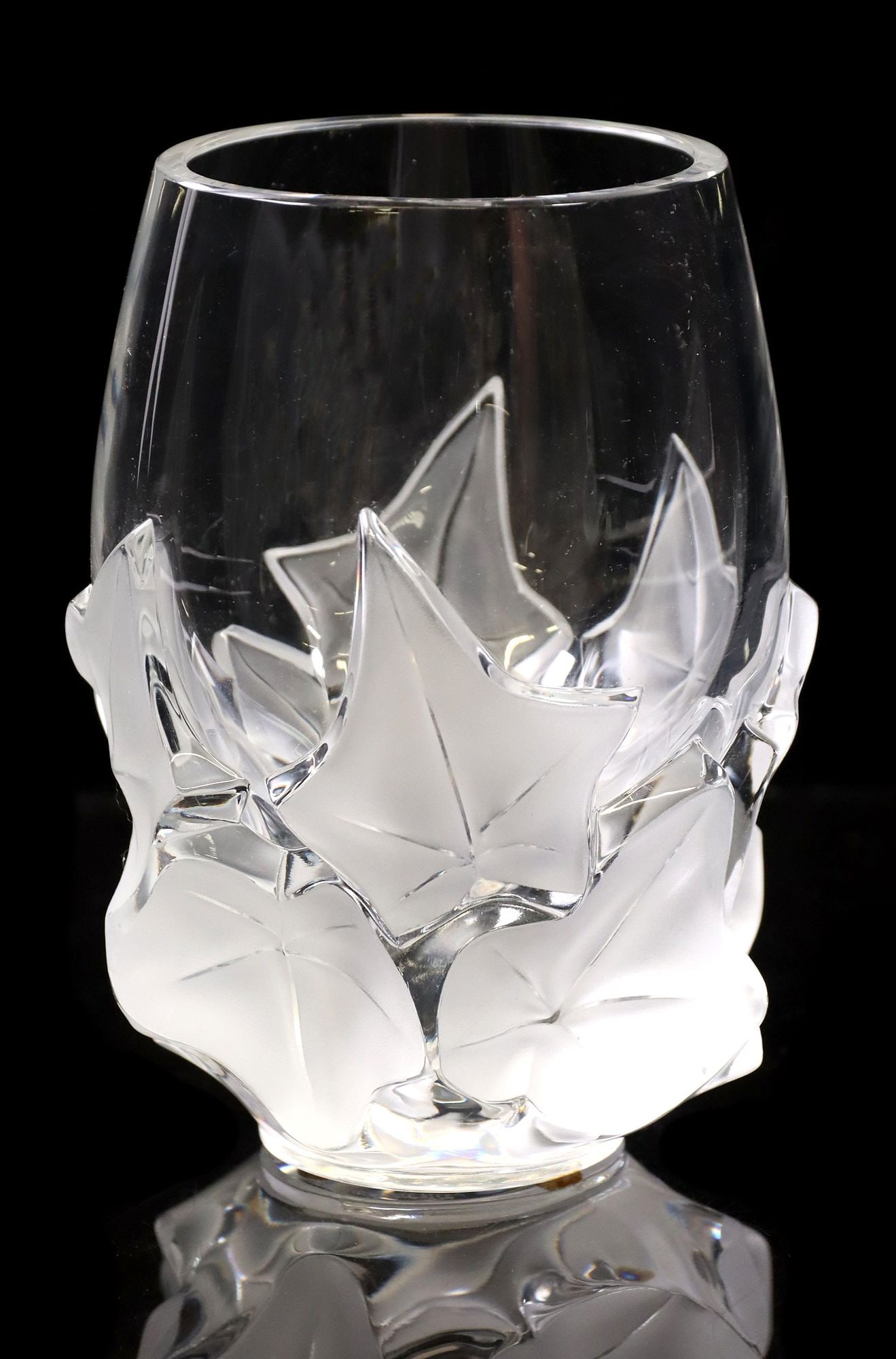FRENCH LALIQUE FROSTED ART CRYSTAL 'HEDERA' IVY LEAF VASE (1 of 4)