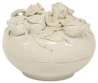 CHINESE 'BLANC DE CHINE' PORCELAIN PEACH BLOSSOM BOX & COVER
