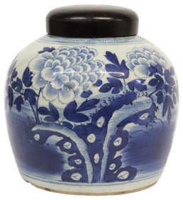 CHINESE BLUE & WHITE 'PEONY' GINGER JAR WITH LID