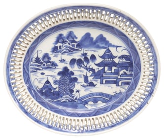 CHINESE EXPORT CANTON BLUE & WHITE PORCELAIN RETICULATED DISH