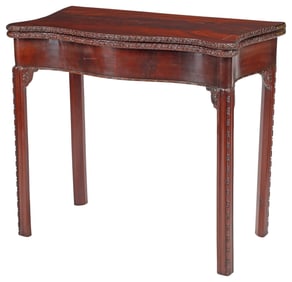 GEORGE III MAHOGANY SERPENTINE CARD TABLE