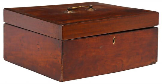 ENGLISH GEORGIAN PERIOD MAHOGANY & PARQUETRY DRESSING CASE