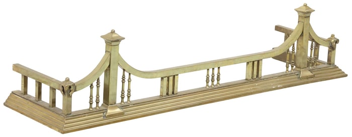 ENGLISH VICTORIAN BRASS FIRE FENDER