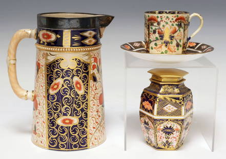 (4) ENGLISH IMARI PALETTE TABLEWARE, ROYAL CROWN DERBY & DAVENPORT: (lot of 4) English Imari palette tableware and drinkware, including: (3) Royal Crown Derby bone china articles, comprising (one) flat cup, c.1820s, with crown over D mark underfoot, intact with