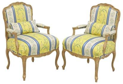 (2) SHERRILL LOUIS XV STYLE UPHOLSTERED FAUTEUILS / ARMCHAIRS