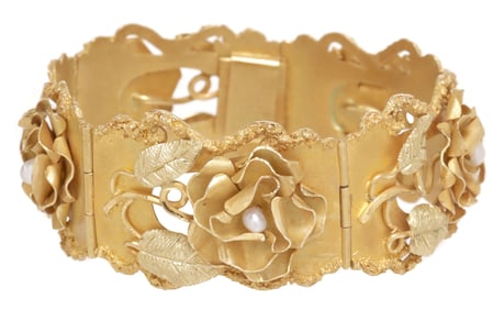 ESTATE 18KT YELLOW GOLD & PEARL FLORIFORM BRACELET, 50 GRAMS (INCLUSIVE OF PEARLS)