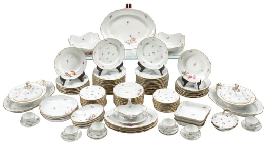 (115) EXTENSIVE GERMAN CARL TEICHERT MEISSEN PORCELAIN DINNER SERVICE