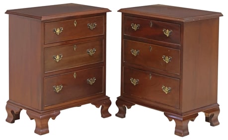 (2) CRAFTIQUE CHIPPENDALE STYLE MAHOGANY 3-DRAWER NIGHTSTANDS