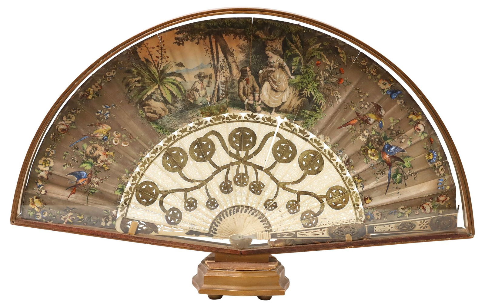 FRENCH NAPOLEON III PERIOD HAND-EMBELLISHED BONE FAN IN SHADOWBOX: French Napoleon III bone folding fan, late 19th c., dual-sided lithographic decoration with hand-embellishments, one side with reserves of cherubs and parcel-gilt floral spray, reverse with pairs of b