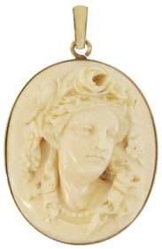 FINE VICTORIAN CARVED CAMEO PENDANT, FEMALE BEAUTY