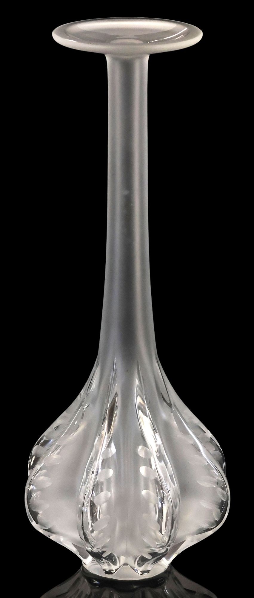 FRENCH LALIQUE FROSTED ART CRYSTAL SOLIFLORE VASE (1 of 5)