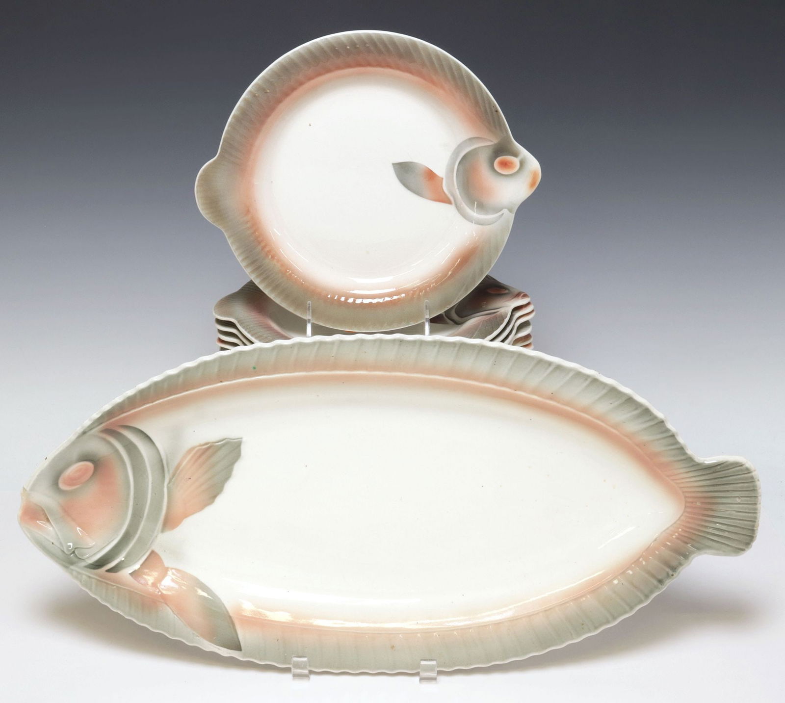FRENCH DIGION & SARREGUEMINES FAIENCE FISH SERVICE (1 of 5)