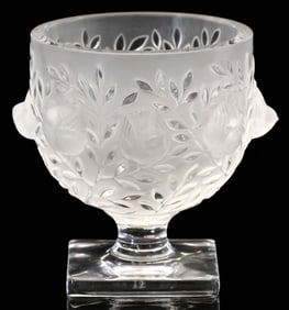 FRENCH LALIQUE FROSTED CRYSTAL 'ELIZABETH' BIRDS & FOLIATION VASE