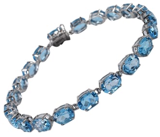ESTATE 10KT WHITE GOLD & BLUE TOPAZ BRACELET