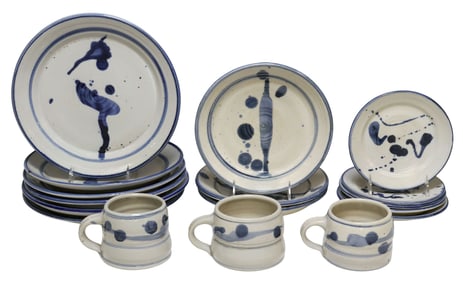 (17) ISHMAEL SOTO (TX, D.2017) GLAZED STUDIO POTTERY TABLEWARES