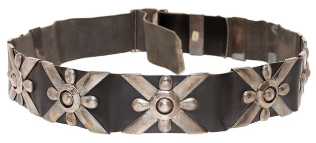 FRANK PATANIA SR. (1899-1964)  STERLING SILVER & LEATHER X-FORM CONCHO BELT