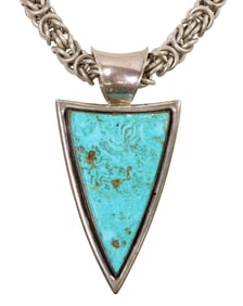 JIMMY BEGAY JR. (NAVAJO, B.1954) STERLING SILVER & TURQUOISE CHAIN NECKLACE