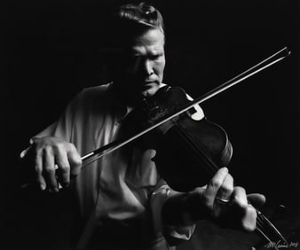 JIM McGUIRE (B.1941) GELATIN SILVER PRINT, FIDDLER VASSAR CLEMENTS