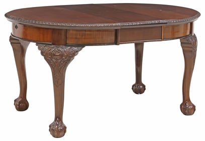 ENGLISH CHIPPENDALE STYLE MAHOGANY EXTENSION DINING TABLE