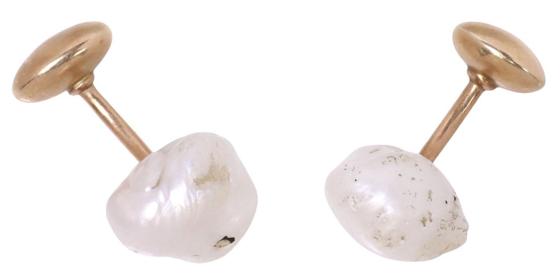 (PR) ESTATE BAROQUE PEARL & 14KT YELLOW GOLD CUFFLINKS (1 of 3)